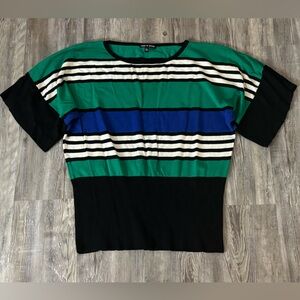 Cable & Gauge Green and Black Crew Neck Sweater EUC